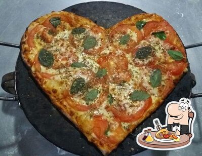 No pizzaria Capitão Mainha, você pode pedir pizza