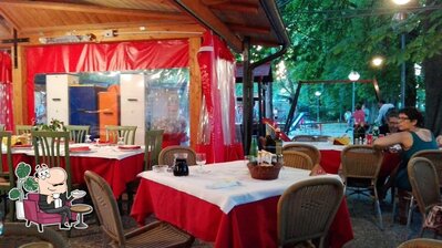 Dai un'occhiata agli interni di Gemma Grill