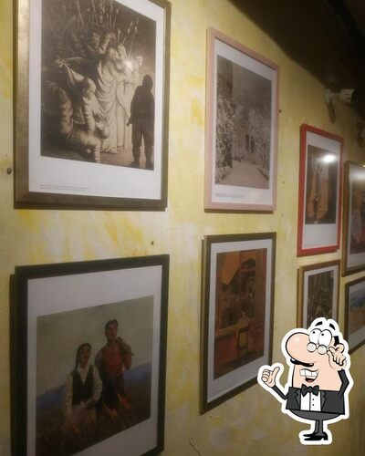 Veja imagens do interior do Bistrô Malagoli