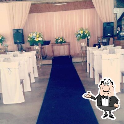 O interior do Churrascaria Recanto da Floresta
