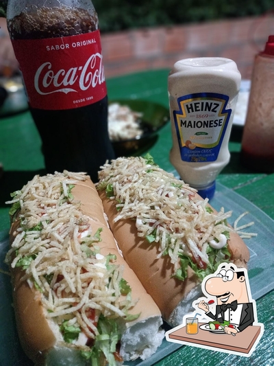 Platos en Hot Dog Do Santa