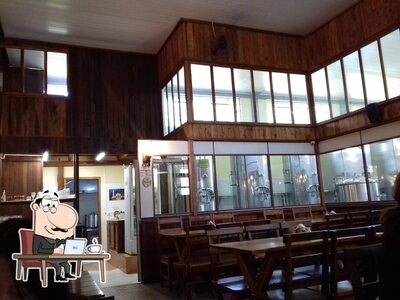Veja imagens do interior do Cervejaria Donau Bier