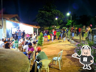 Veja imagens do interior do JONINHAS COMEDORIAS