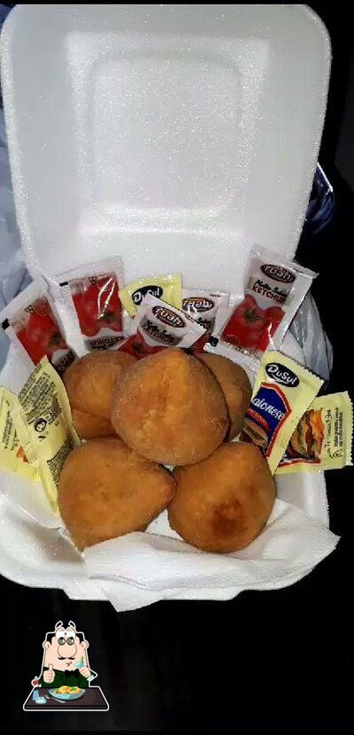 Comida em Pizzas e Lanches Família 