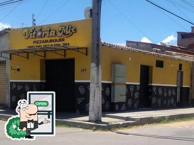 o exterior é uma característica importante do Vitória Mix Pizzaburguer - Hamburgueria em Aracati