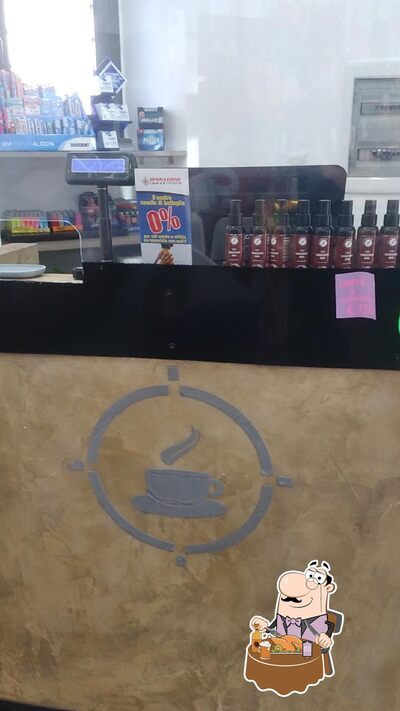 Puoi ordinare un rinfrescante bicchiere di birra chiara o scura