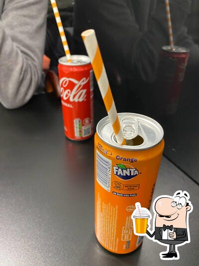 Essayez diverses boissons disponibles à Snack Time