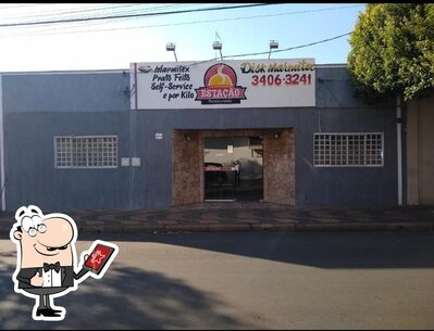 a área exterior é uma característica importante do Bahia Restaurante e Lanchonete