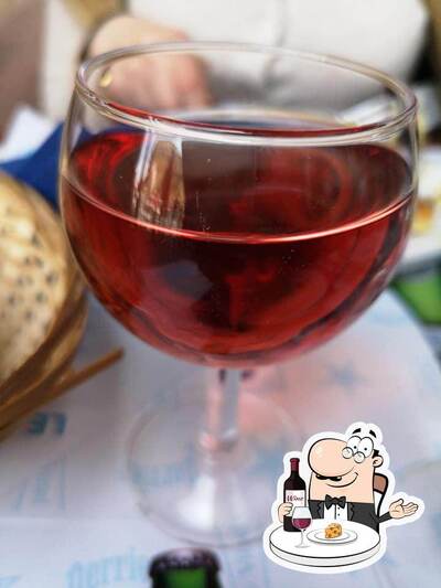 Il est fort sympathique de prendre un verre de vin à Bar de la Bourse