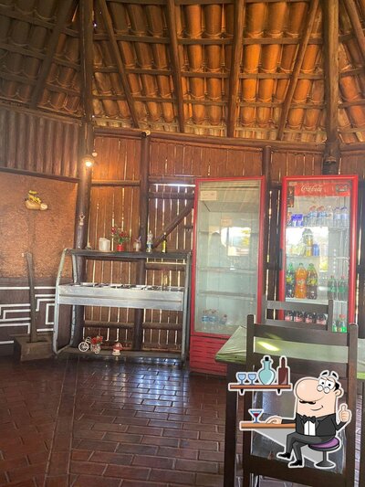 Veja imagens do interior do Churrascaria