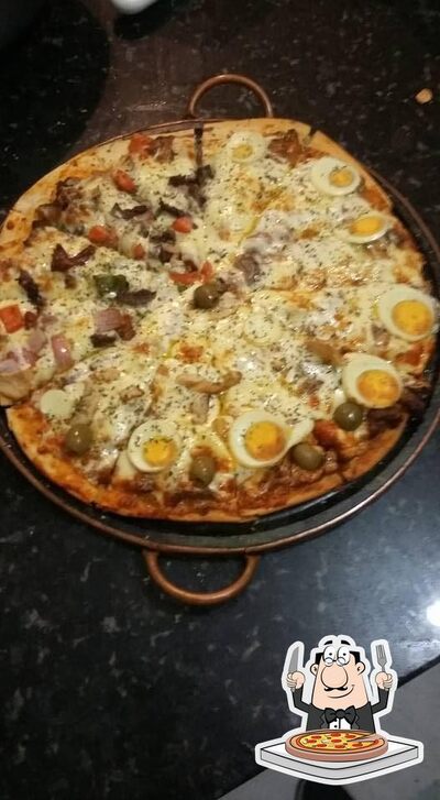 Escolha diferentes variedades de pizza