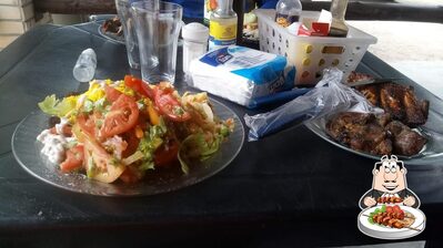 Comida em Restaurante Rota 232
