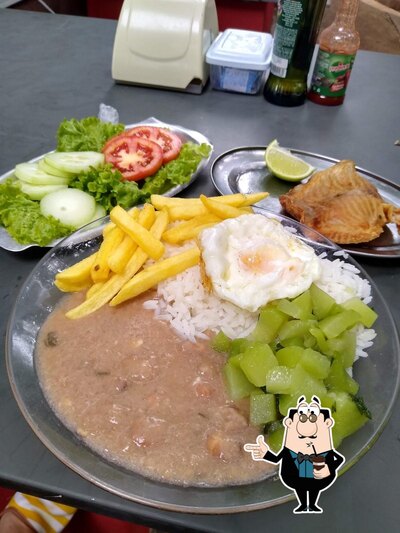 Desfrute de uma bebida no Mirante do Lago de Furnas