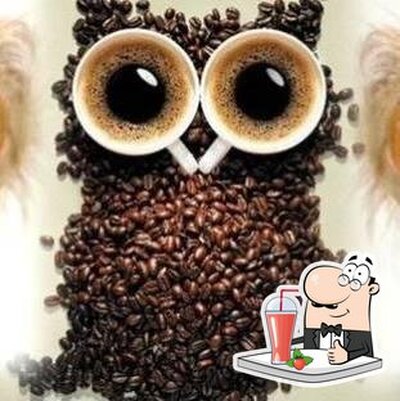 Goditi qualcosa da bere al pub & bar Caffè dell'Orologio