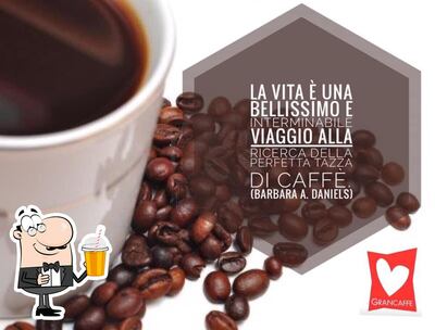 Goditi un drink al pub & bar Gran Caffé