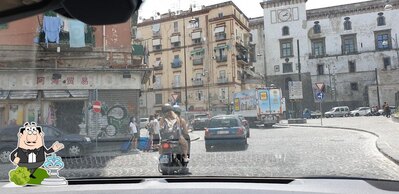 Gli esterni costituiscono una caratteristica importante di Pizza Hot