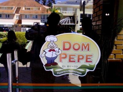 O Dom Pepe Pizzaria tem seu próprio representação gráfica
