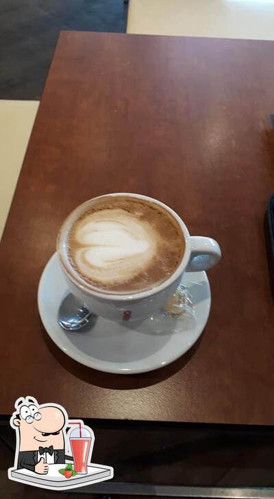 Goditi un drink alla pizzeria Autogrill