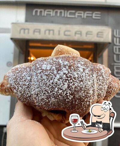 Platti al MamìCafe Frattaminore