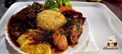 Platos en Comercial Capão Seco