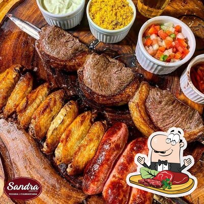 Peça refeições de carne no Sandra Lanches Pizzaria e Restaurante