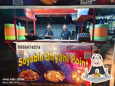 Food at Yawal briyani point