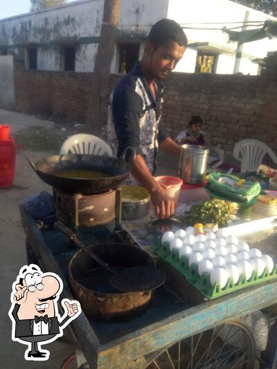 The interior of MUNNA Chicken Biryani