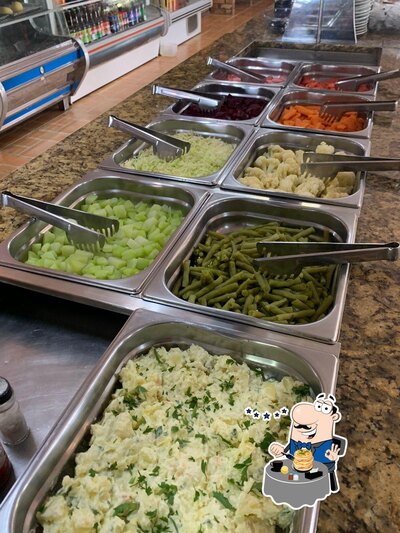 Comida em Restaurante Rota da Amizade