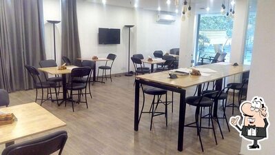 Check out how Cafe 33 looks inside