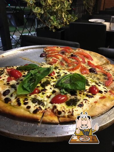 Peça diferentes tipos de pizza