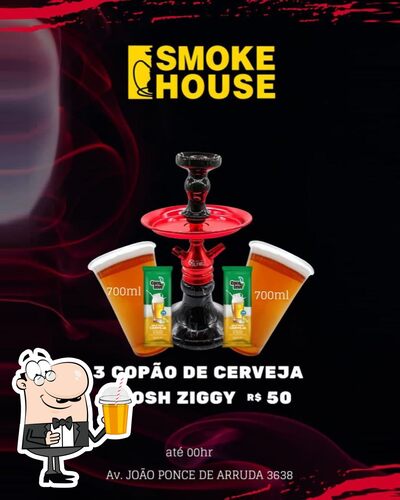 Good Smoke Lounge Hookah offerece uma seleção de bebidas