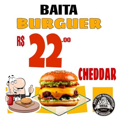 Delicie-se com um hambúrguer no Mega Lanches