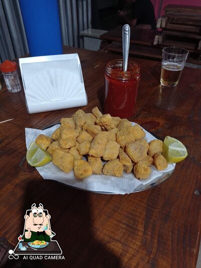 Comida em Bodega do careca