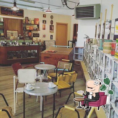 Dai un'occhiata agli interni di Cardus