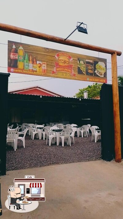 O exterior do Nando Lanches