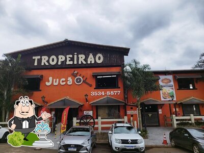 Você pode espairecer no na área externa do tropeirao