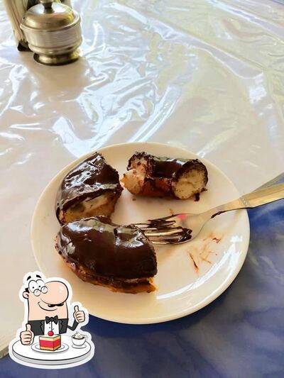 German Bakery provides a selection of sweet dishes