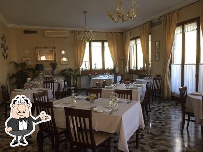 Siediti a un tavolo di Ristorante Miramonti