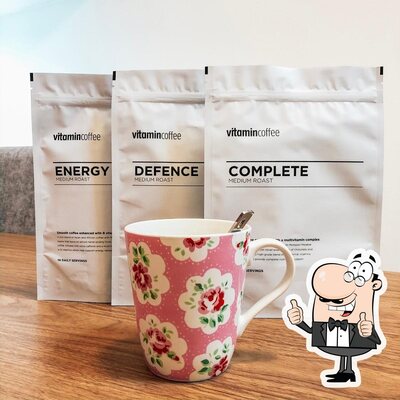 Prova le varie cose da bere che offre Vitamin Coffee