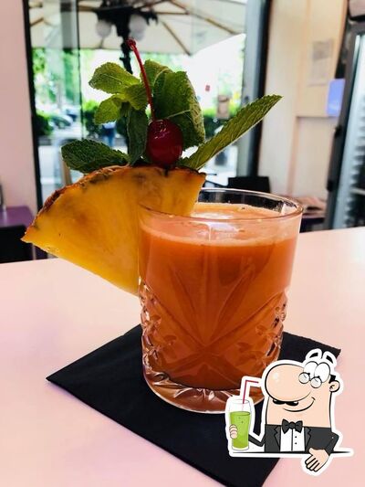 Puoi goderti un drink dal menu