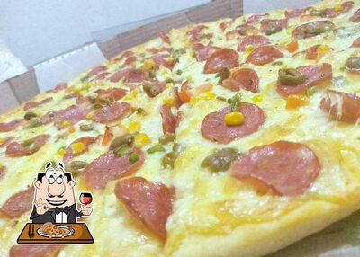 Escolha diferentes variedades de pizza