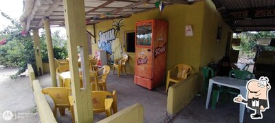 Veja imagens do interior do Jardim Bar