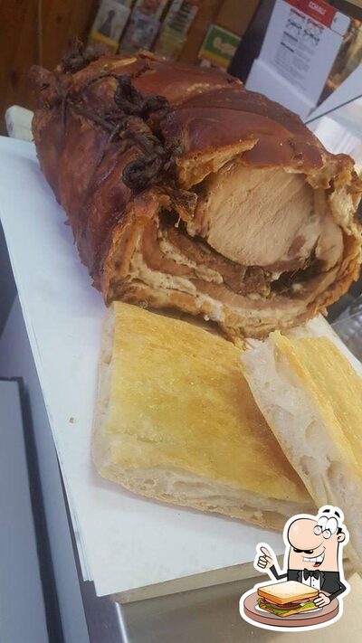 Ordina un panino al pub & bar Bar Lauri