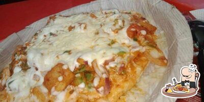 Pick different kinds of pizza