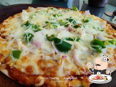 Pick various kinds of pizza