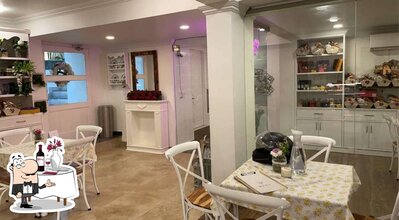 Macaron Cakery And Cafe photo