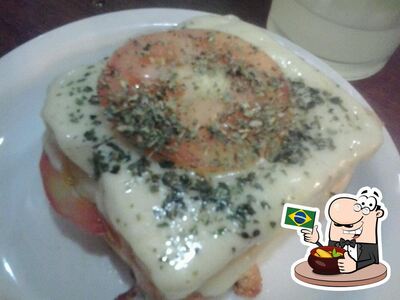Platos en Noblesse Café