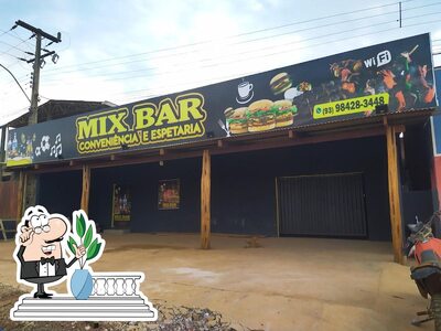 Descubra a área externa do Mix Bar