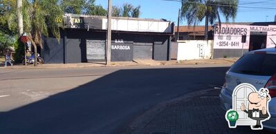 a parte exterior é uma característica importante do Bar barbosa