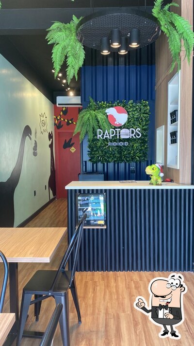 O interior do Raptors Food
